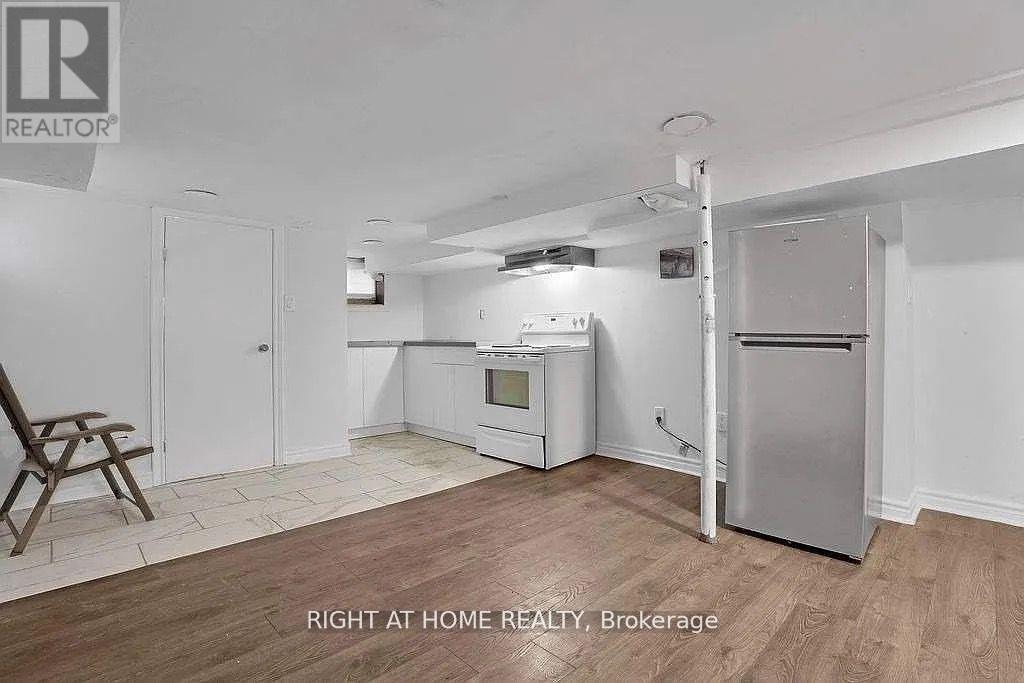 Bsmt - 210 Mary Street N, Oshawa, Ontario  L1G 5C4 - Photo 3 - E12740348