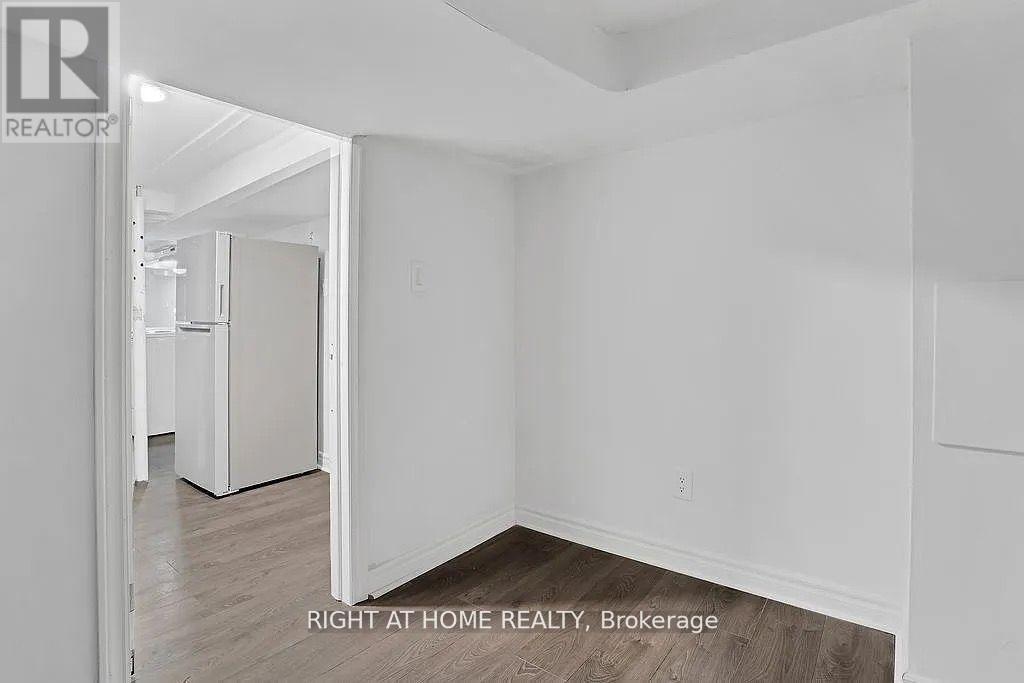 Bsmt - 210 Mary Street N, Oshawa, Ontario  L1G 5C4 - Photo 8 - E12740348