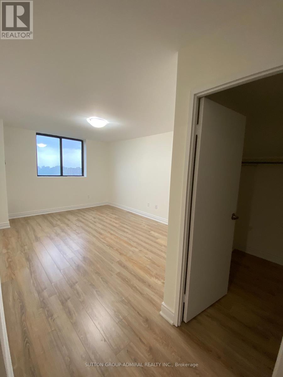 1505 - 7601 Bathurst Street E, Vaughan, Ontario  L4J 4H5 - Photo 8 - N12740248