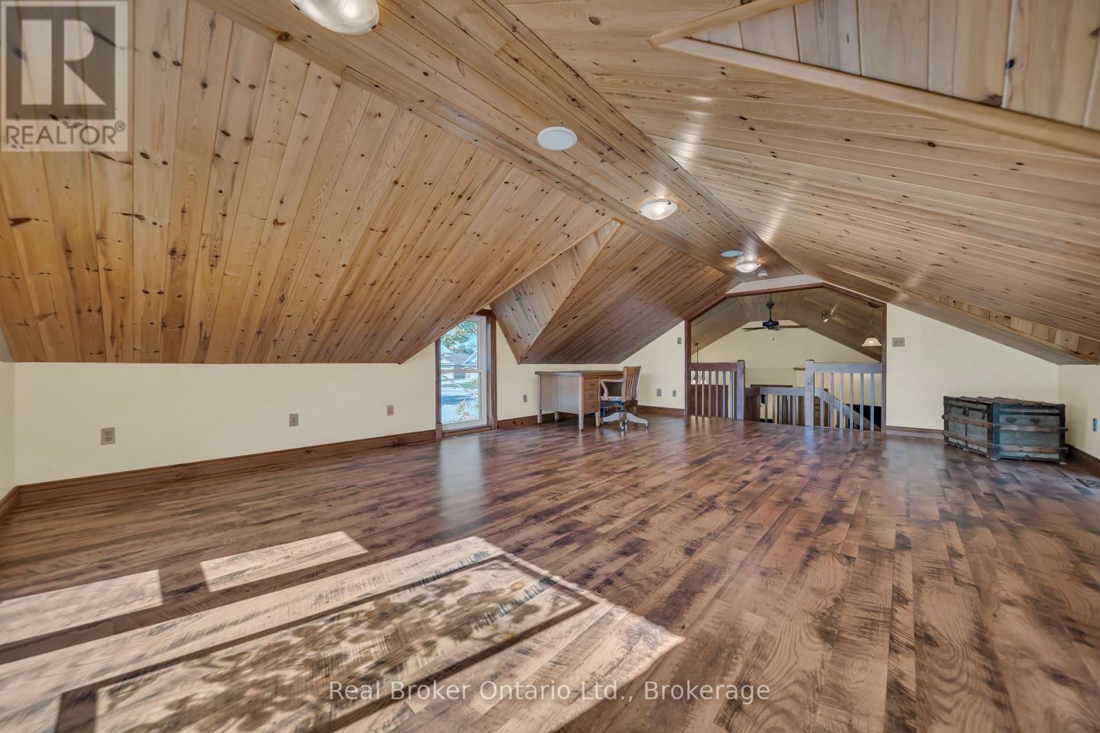 690 Wallace Avenue S, North Perth, Ontario  N4W 1Y4 - Photo 25 - X12735830