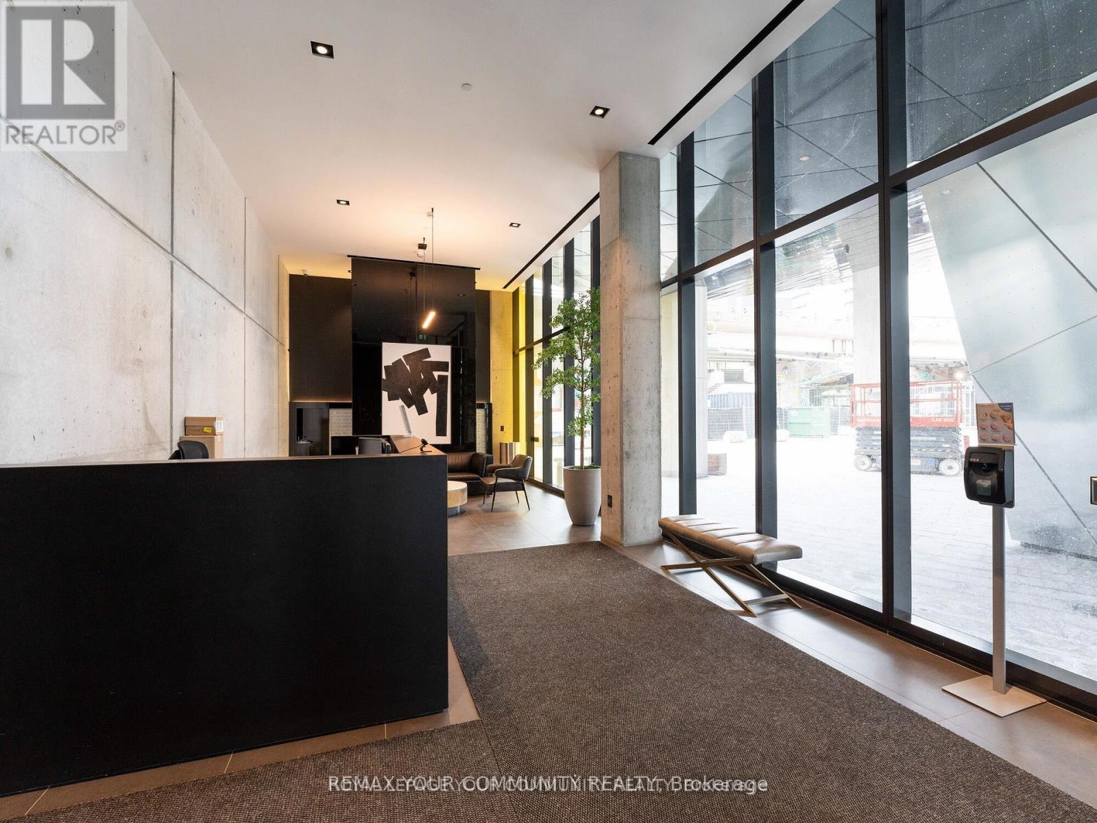 1108 - 21 Lawren Harris Square, Toronto, Ontario  M5A 0T4 - Photo 3 - C12738150