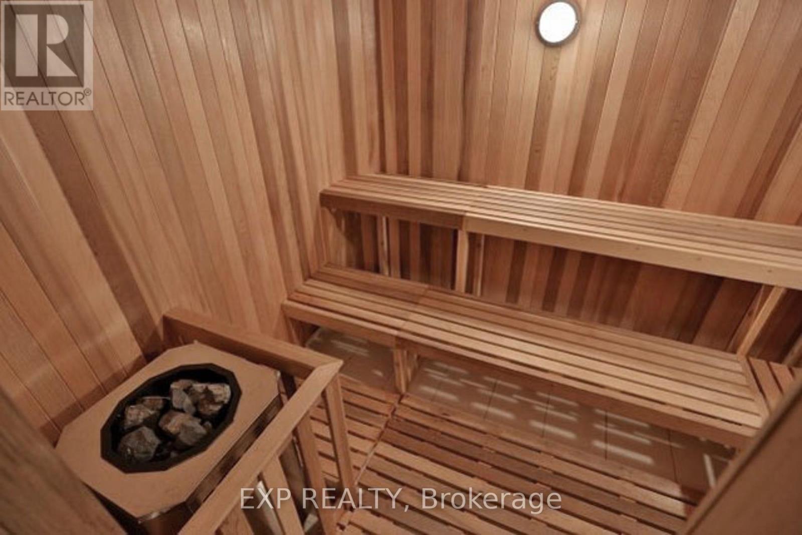 707 - 25 Fairview Road W, Mississauga, Ontario  L5B 3Y8 - Photo 15 - W12401425