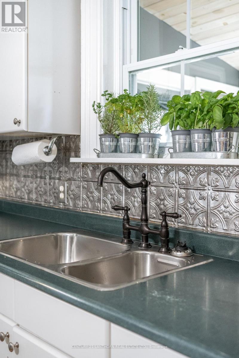 3525 Highway 37, Belleville, Ontario  K0K 2Y0 - Photo 8 - X12055357