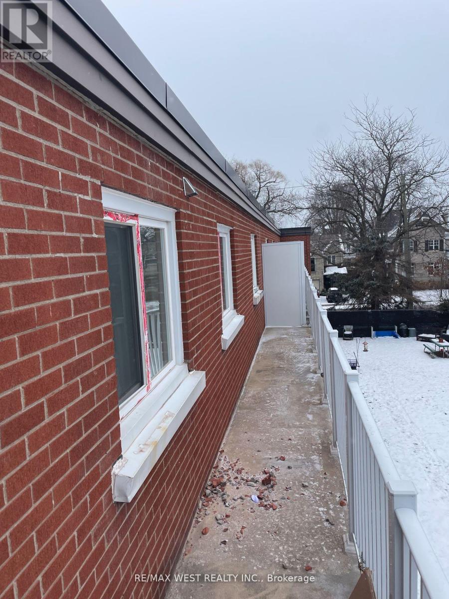 306 - 2365 Marine Drive, Oakville, Ontario  L6L 1C5 - Photo 20 - W12740202