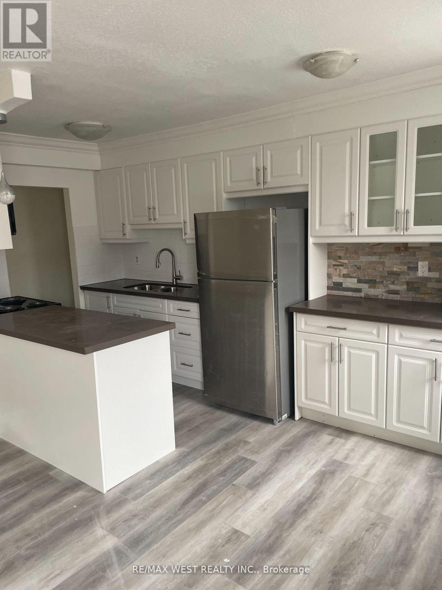 306 - 2365 Marine Drive, Oakville, Ontario  L6L 1C5 - Photo 8 - W12740202