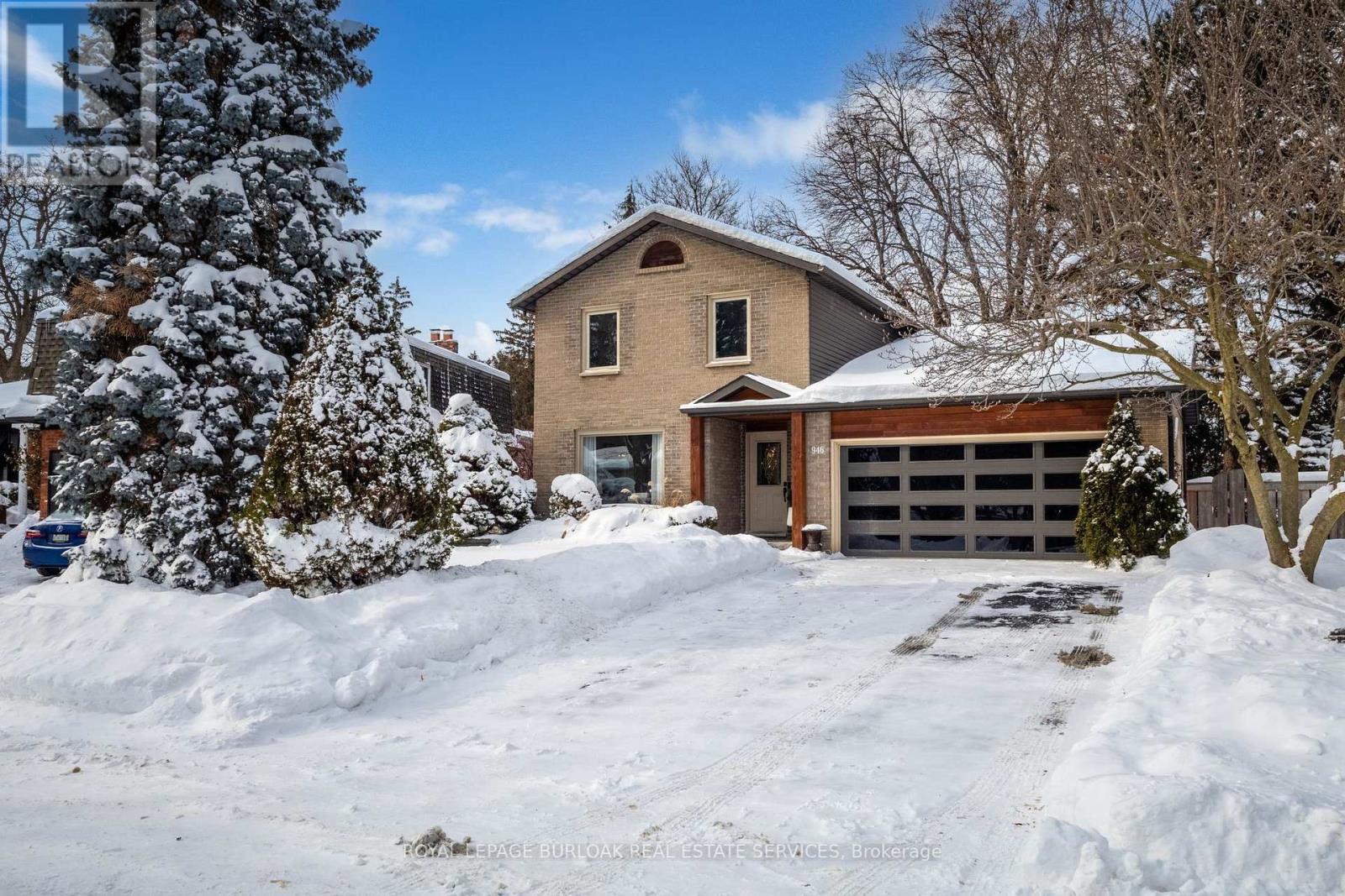 946 Nora Drive, Burlington, Ontario  L7T 3E8 - Photo 2 - W12740218