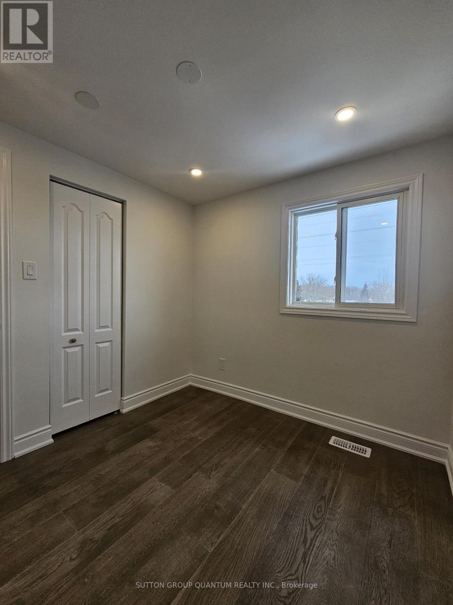 2084 Hunt Crescent, Burlington, Ontario  L7M 2N9 - Photo 14 - W12740220