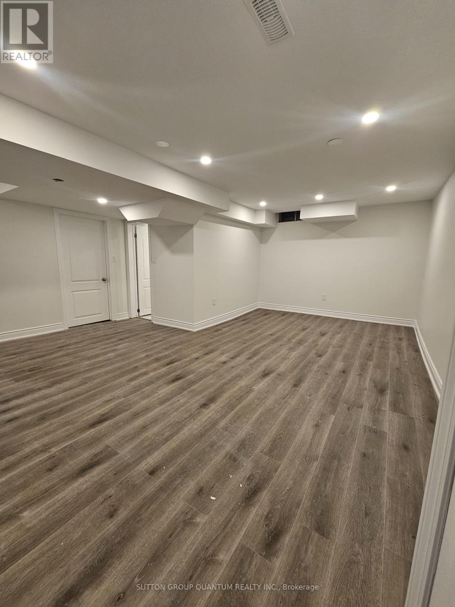 2084 Hunt Crescent, Burlington, Ontario  L7M 2N9 - Photo 19 - W12740220