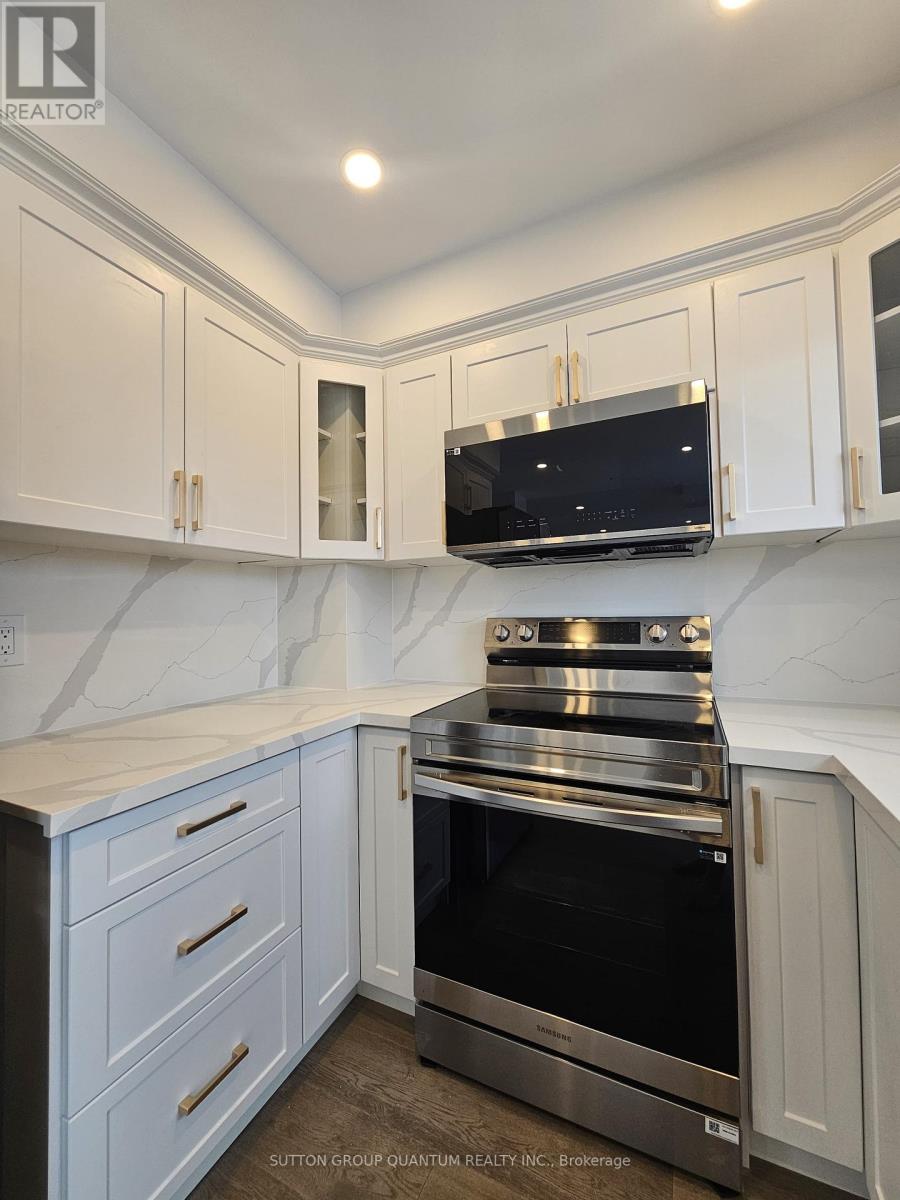 2084 Hunt Crescent, Burlington, Ontario  L7M 2N9 - Photo 7 - W12740220