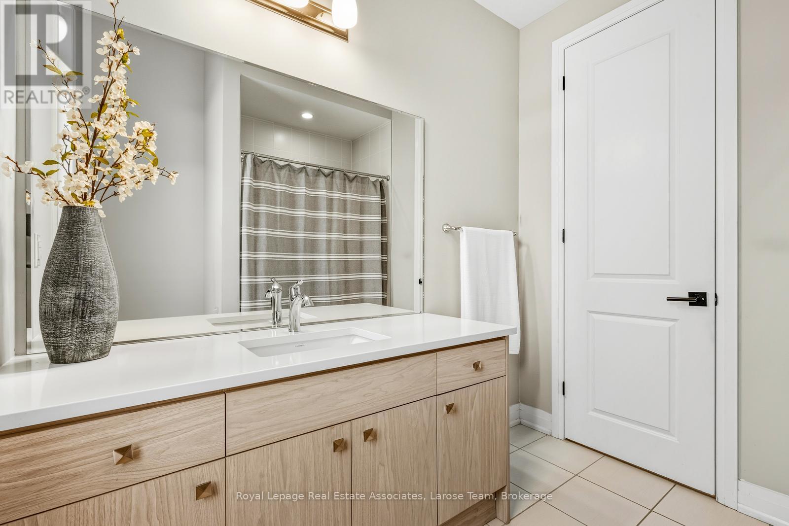 1464 Varelas Passage, Oakville, Ontario  L6H 3S3 - Photo 33 - W12740232