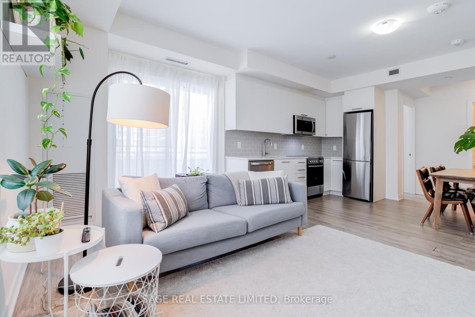 215 - 1 Neighbourhood Lane, Toronto, Ontario  M8Y 1T7 - Photo 16 - W12740256