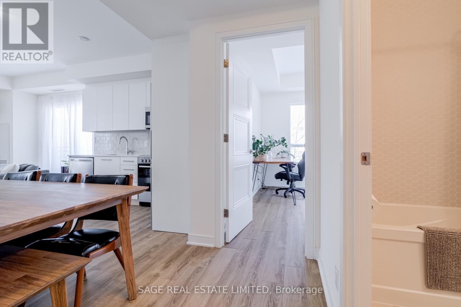 215 - 1 Neighbourhood Lane, Toronto, Ontario  M8Y 1T7 - Photo 8 - W12740256