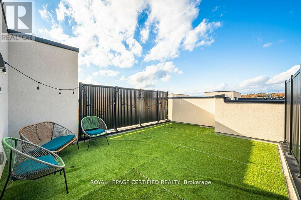 31 - 1095 Cooke Boulevard, Burlington, Ontario  L7T 0C4 - Photo 37 - W12740268