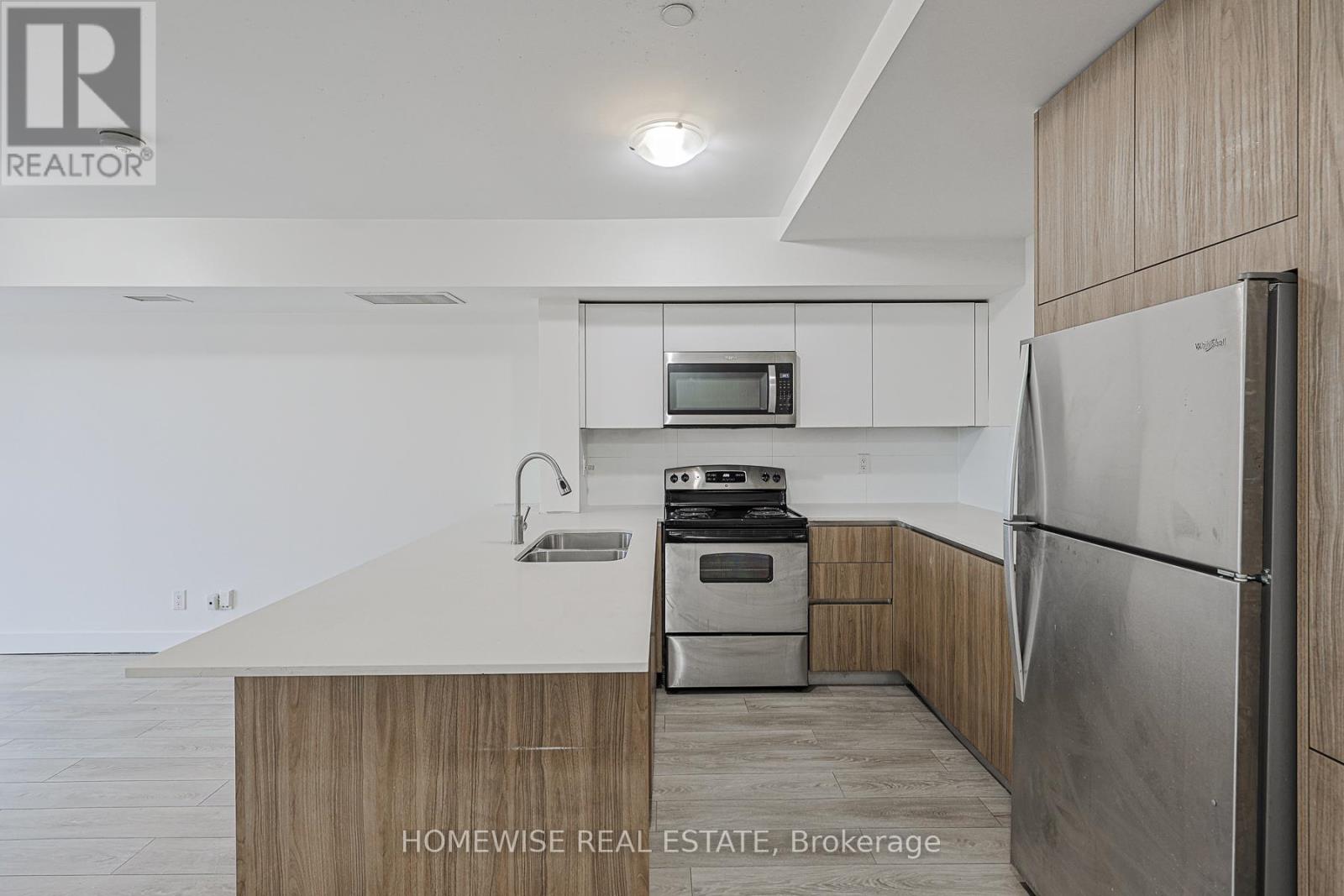 301 - 293 VIEWMOUNT AVENUE, Toronto, Ontario