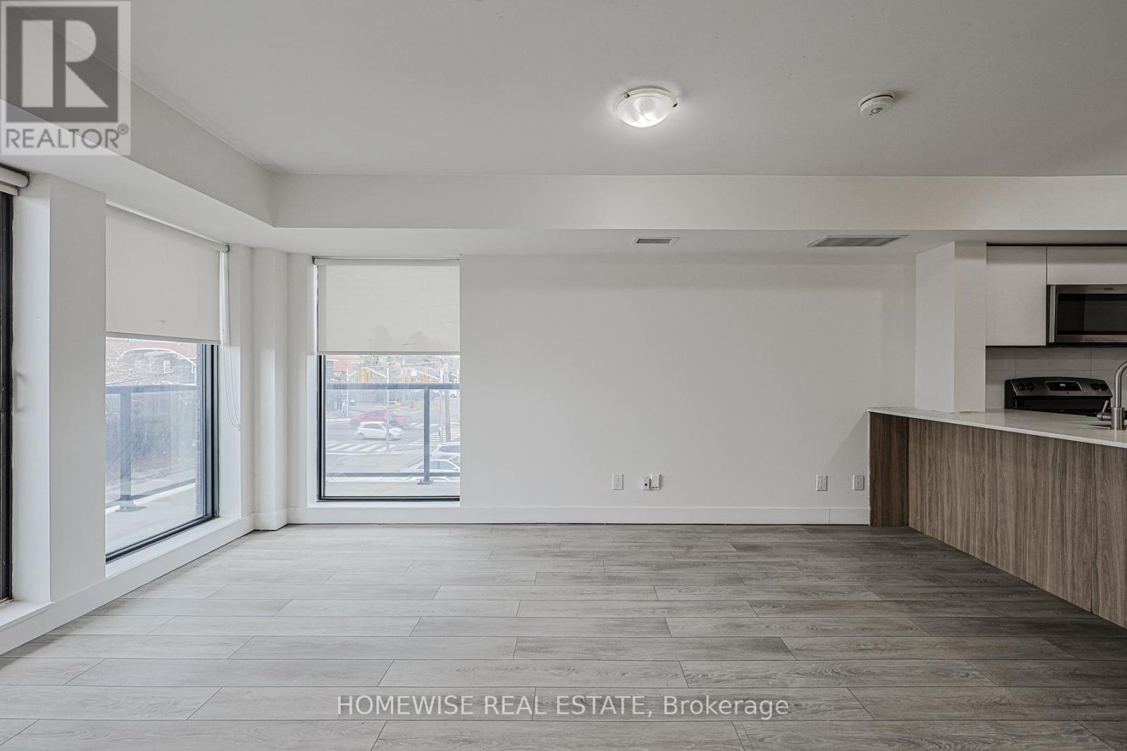 301 - 293 Viewmount Avenue, Toronto, Ontario  M6B 3H8 - Photo 12 - W12740308