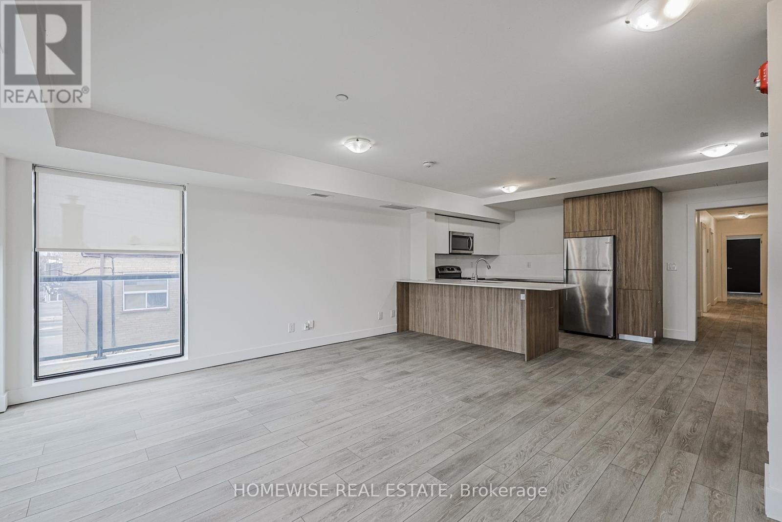 301 - 293 Viewmount Avenue, Toronto, Ontario  M6B 3H8 - Photo 2 - W12740308