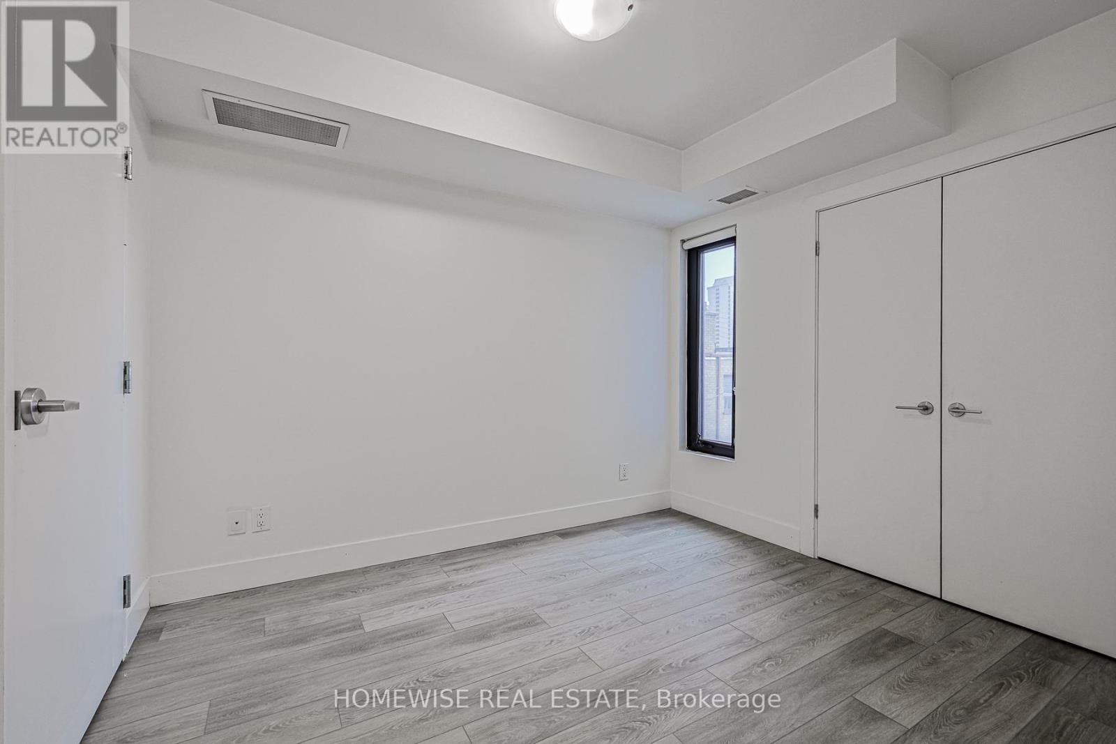 301 - 293 Viewmount Avenue, Toronto, Ontario  M6B 3H8 - Photo 20 - W12740308