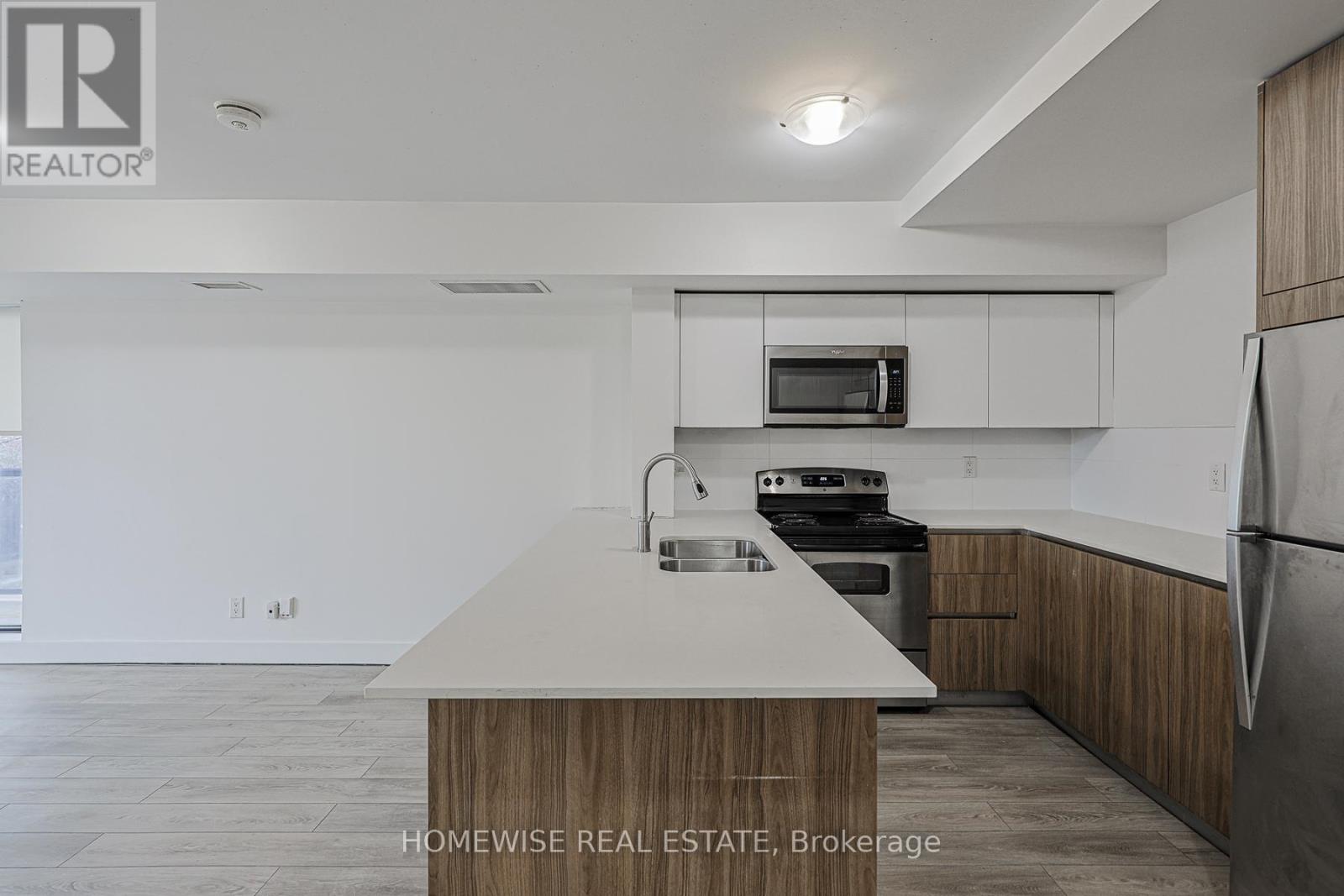 301 - 293 Viewmount Avenue, Toronto, Ontario  M6B 3H8 - Photo 7 - W12740308