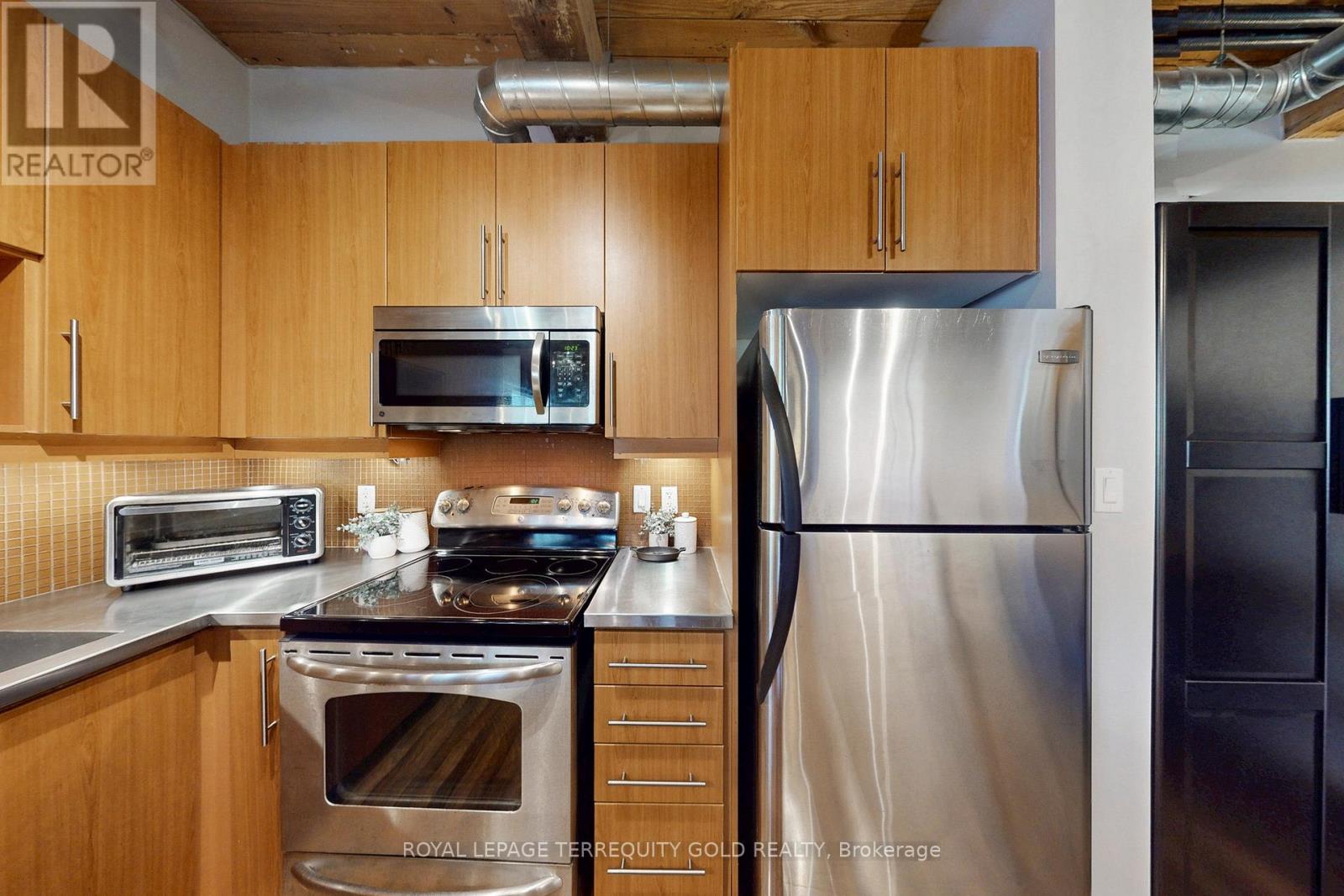 107 - 2154 Dundas Street W, Toronto, Ontario  M6R 1X3 - Photo 22 - W12740340