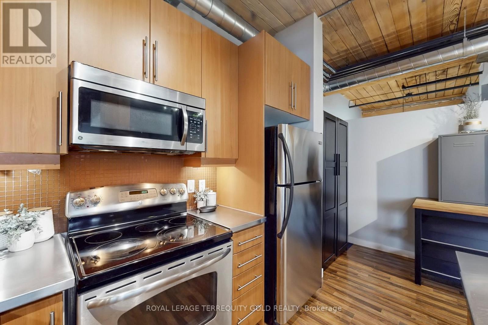 107 - 2154 Dundas Street W, Toronto, Ontario  M6R 1X3 - Photo 23 - W12740340