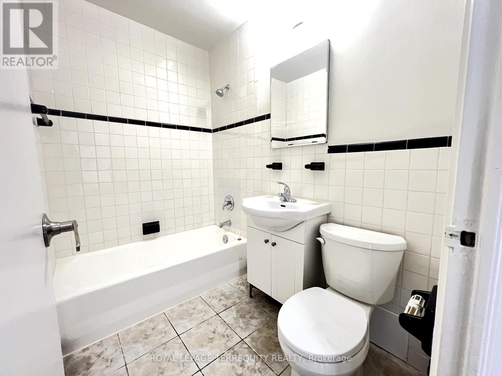 7 - 39 Leduc Drive, Toronto, Ontario  M9W 2A8 - Photo 11 - W12740366