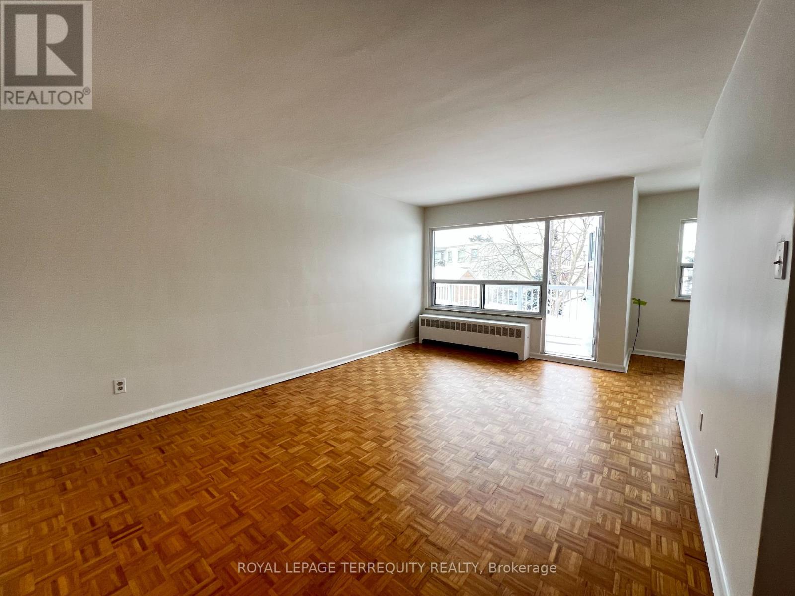 7 - 39 Leduc Drive, Toronto, Ontario  M9W 2A8 - Photo 3 - W12740366