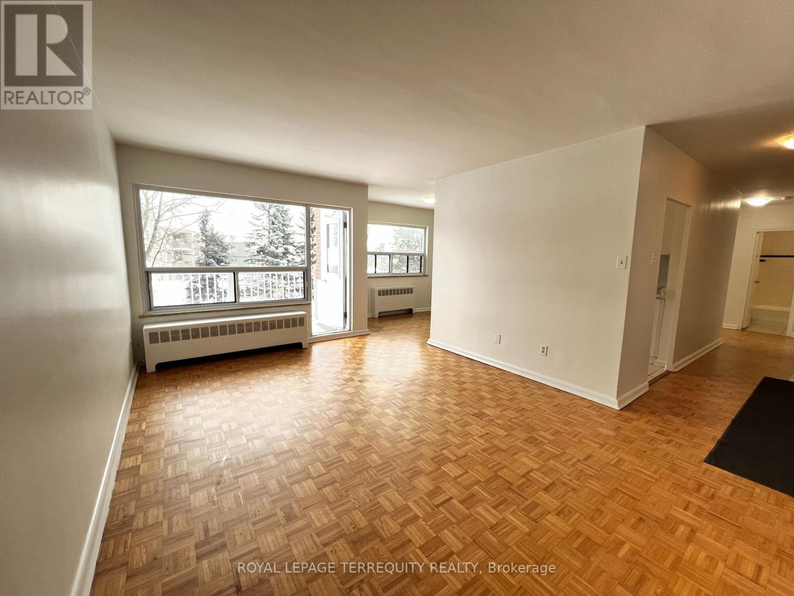 7 - 39 Leduc Drive, Toronto, Ontario  M9W 2A8 - Photo 4 - W12740366