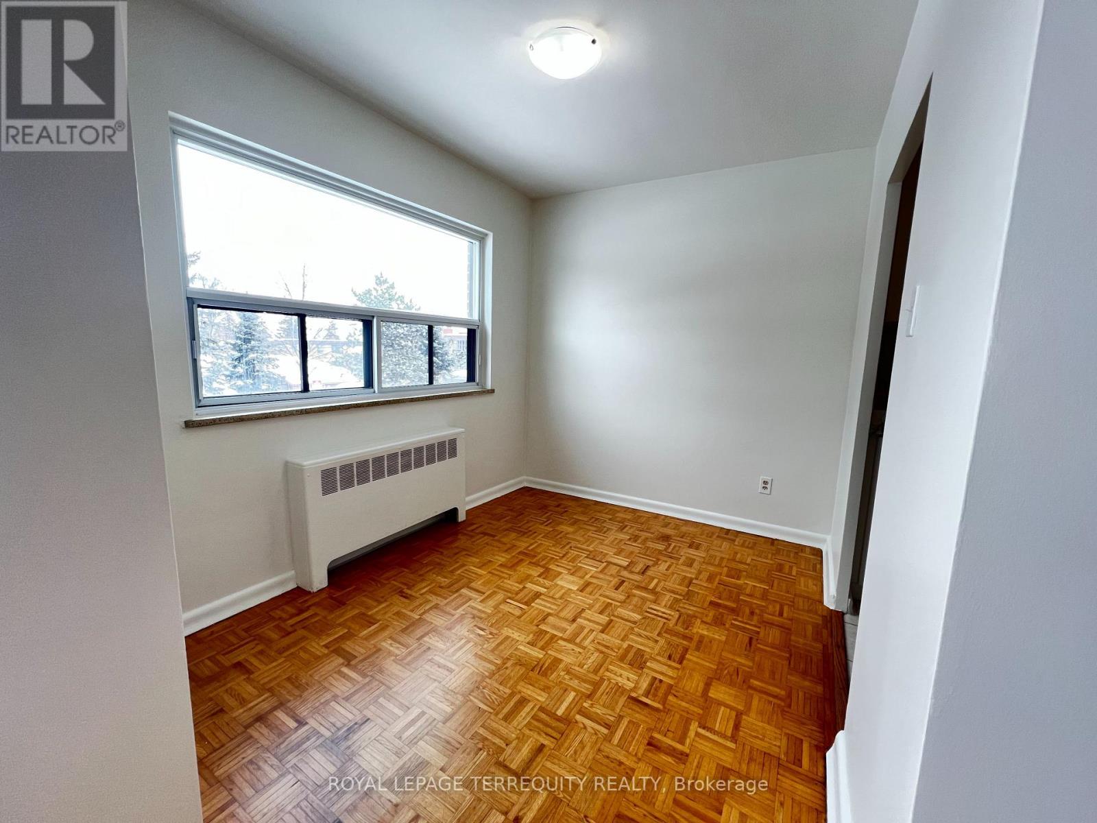 7 - 39 Leduc Drive, Toronto, Ontario  M9W 2A8 - Photo 5 - W12740366