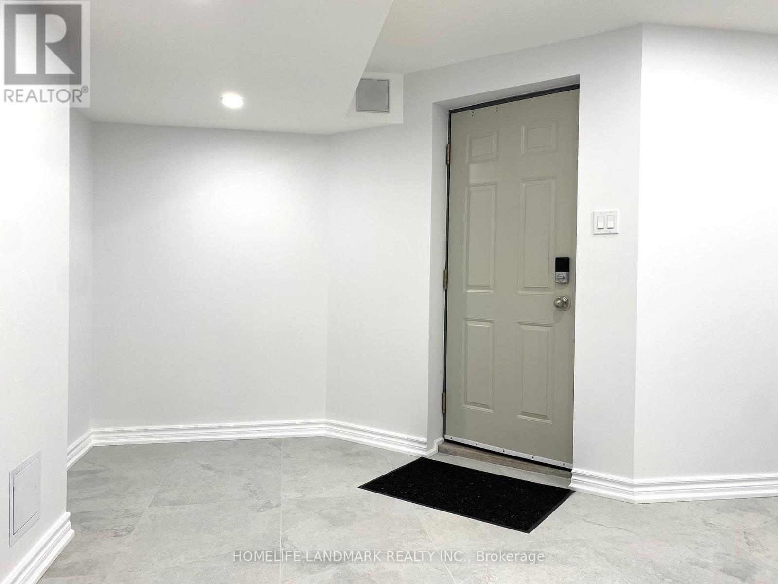 Lower - 5492 Haddon Hall Road, Mississauga, Ontario  L5M 5G6 - Photo 2 - W12740374