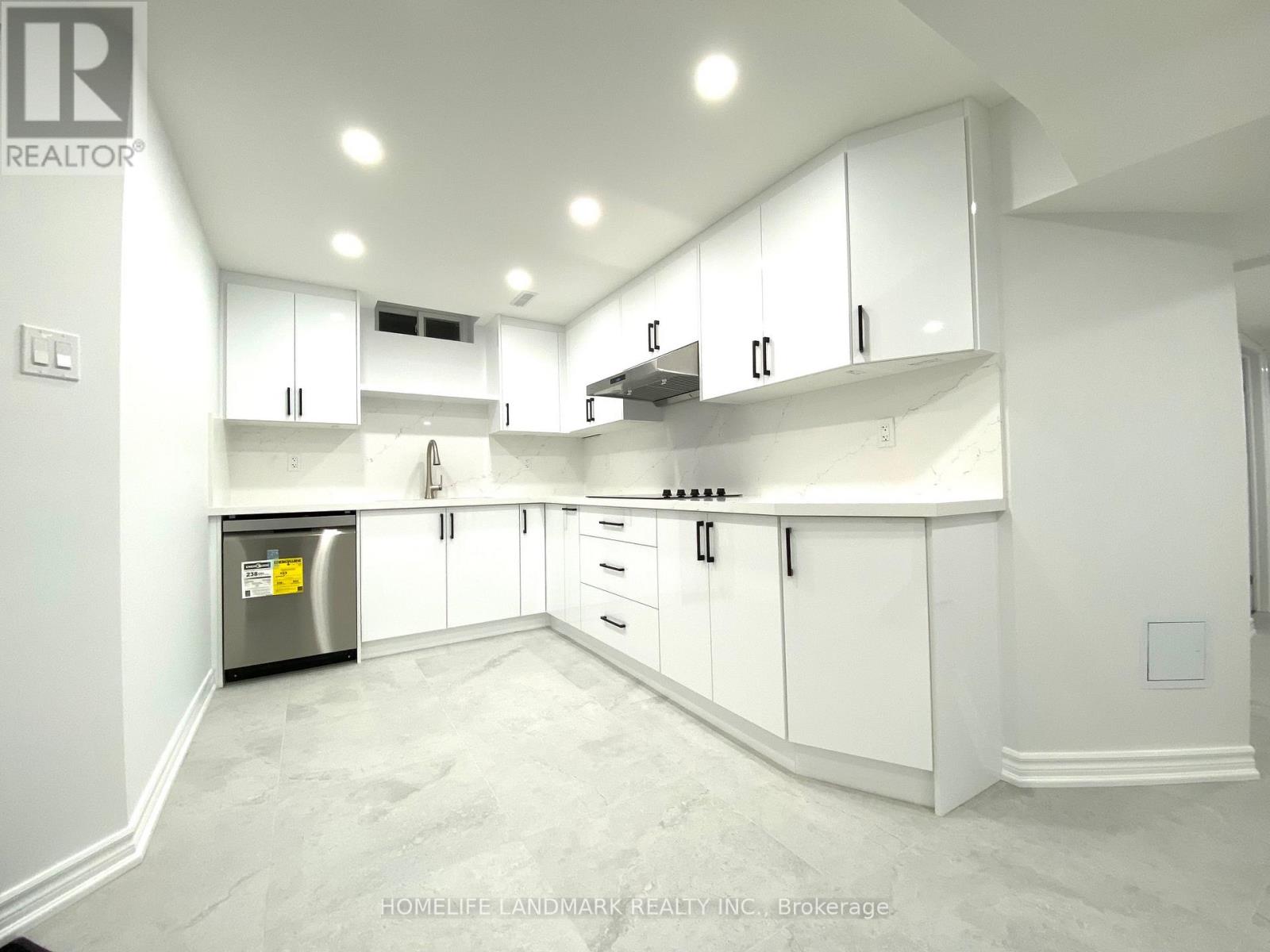 Lower - 5492 Haddon Hall Road, Mississauga, Ontario  L5M 5G6 - Photo 6 - W12740374