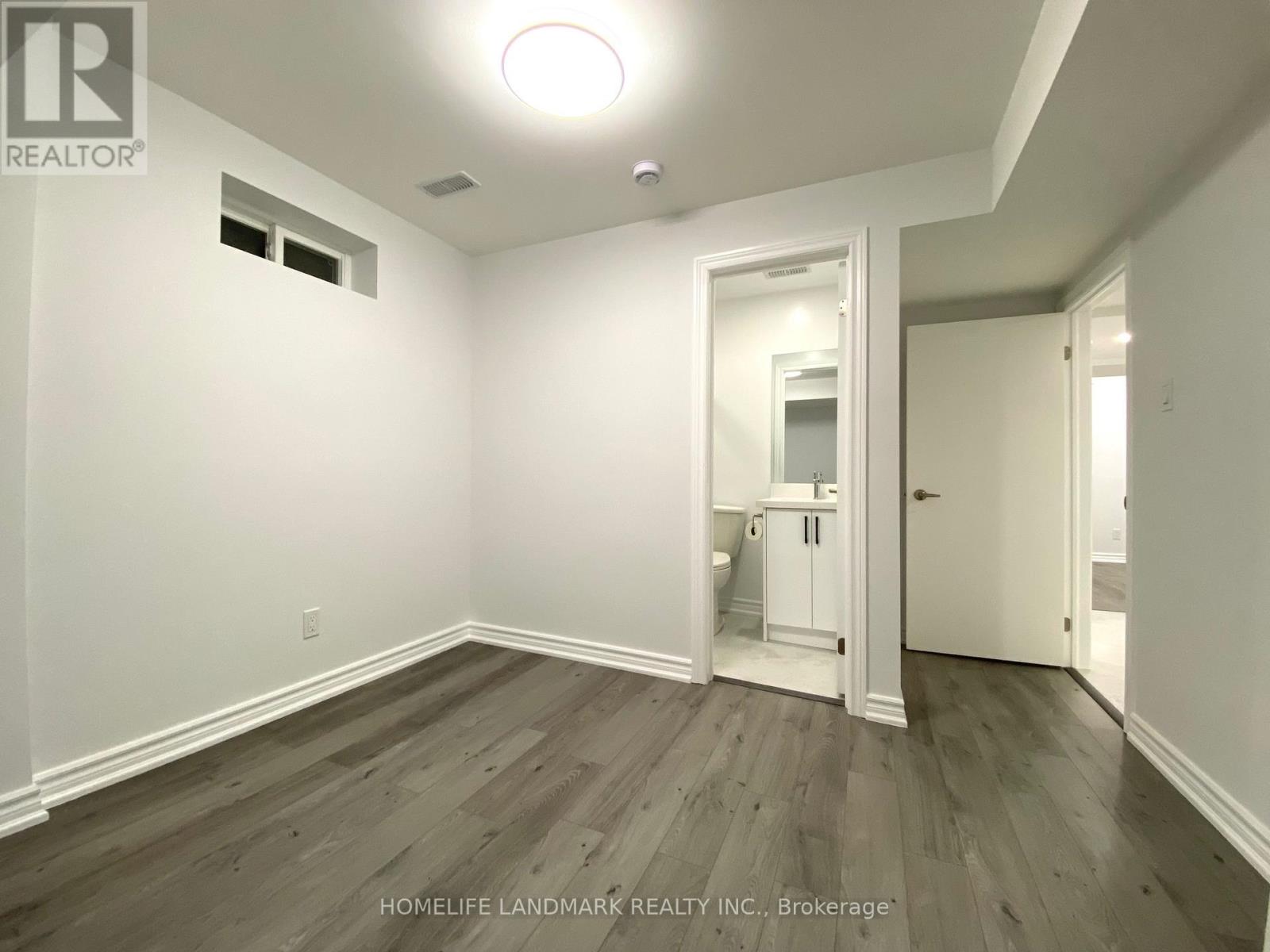 Lower - 5492 Haddon Hall Road, Mississauga, Ontario  L5M 5G6 - Photo 8 - W12740374