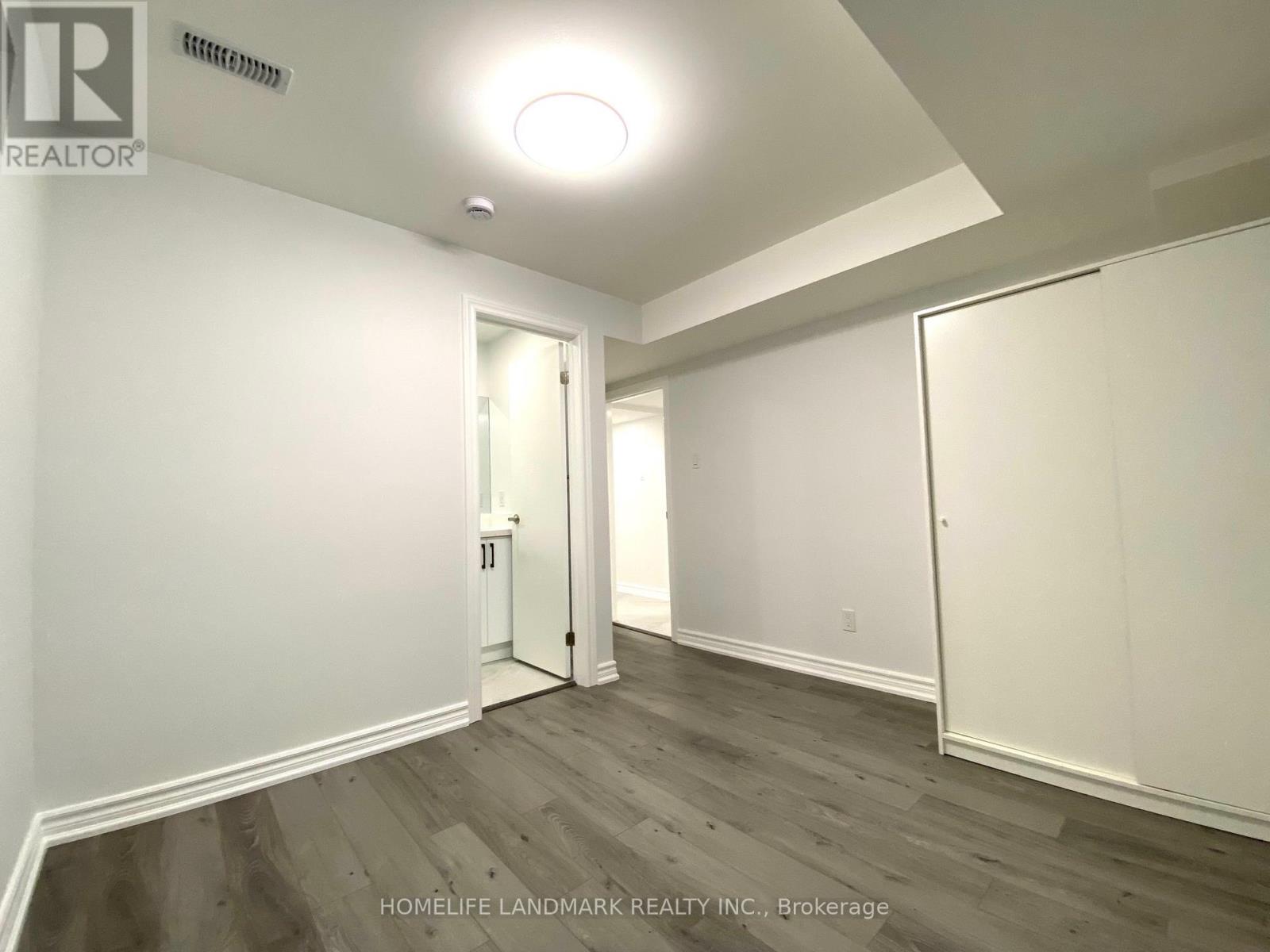 Lower - 5492 Haddon Hall Road, Mississauga, Ontario  L5M 5G6 - Photo 9 - W12740374