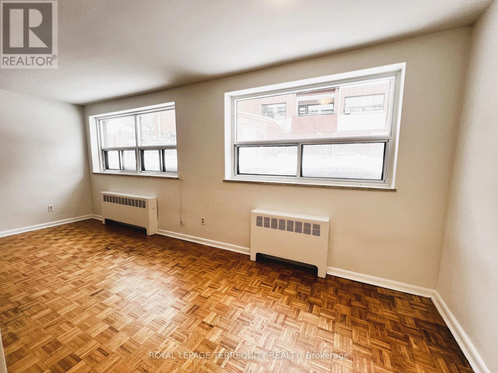 3 - 39 Leduc Drive, Toronto (Rexdale-Kipling), Ontario  M9W 2A8 - Photo 8 - W12740376