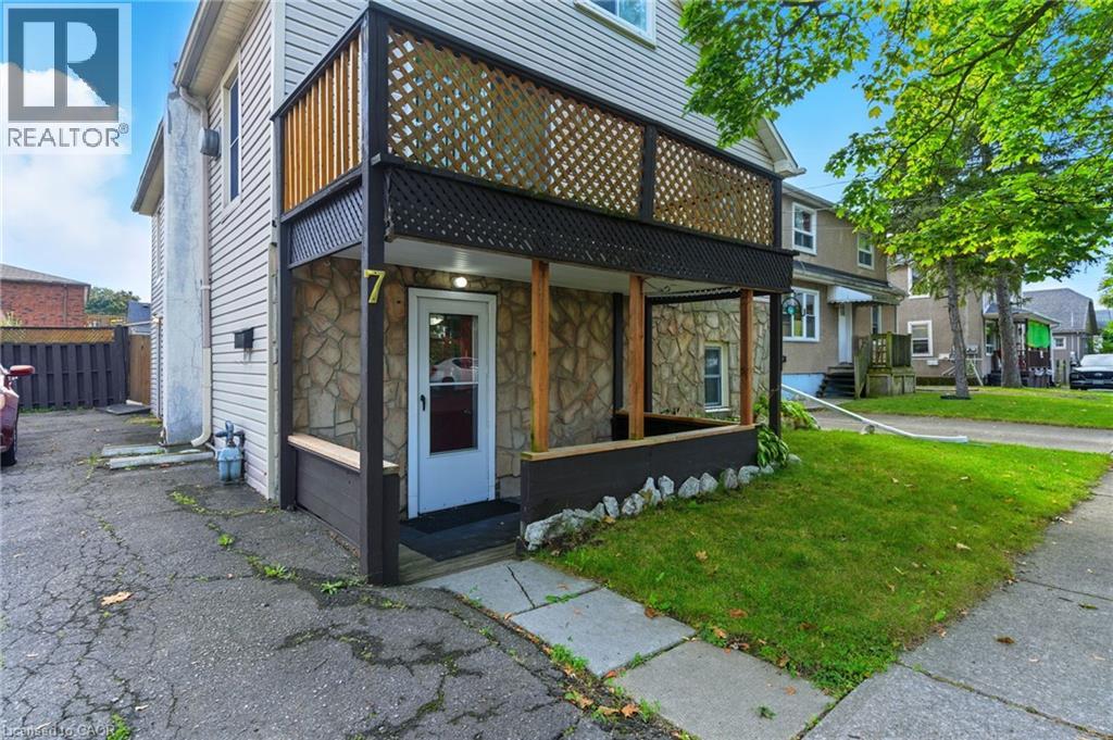 7 Balmoral Avenue, Welland, Ontario  L3B 1S3 - Photo 3 - 40801758