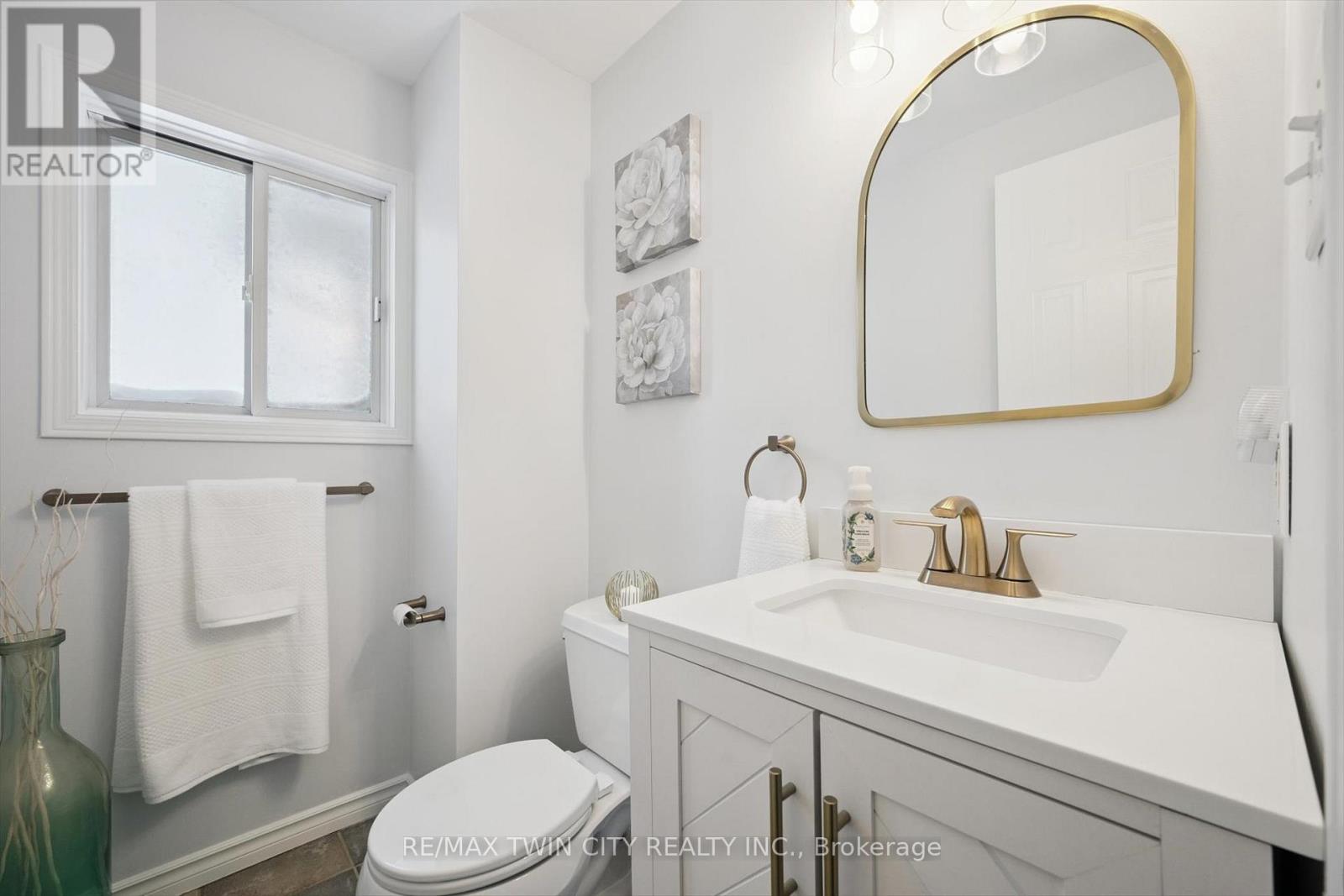 98 Old Maple Lane, Kitchener, Ontario  N2N 3B3 - Photo 18 - X12740204