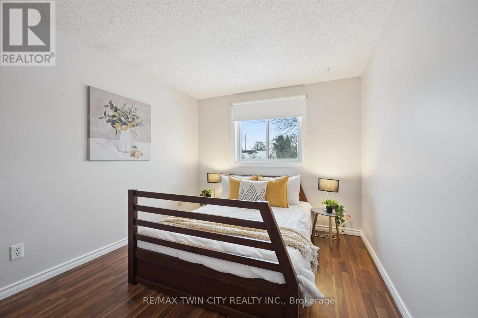 98 Old Maple Lane, Kitchener, Ontario  N2N 3B3 - Photo 24 - X12740204