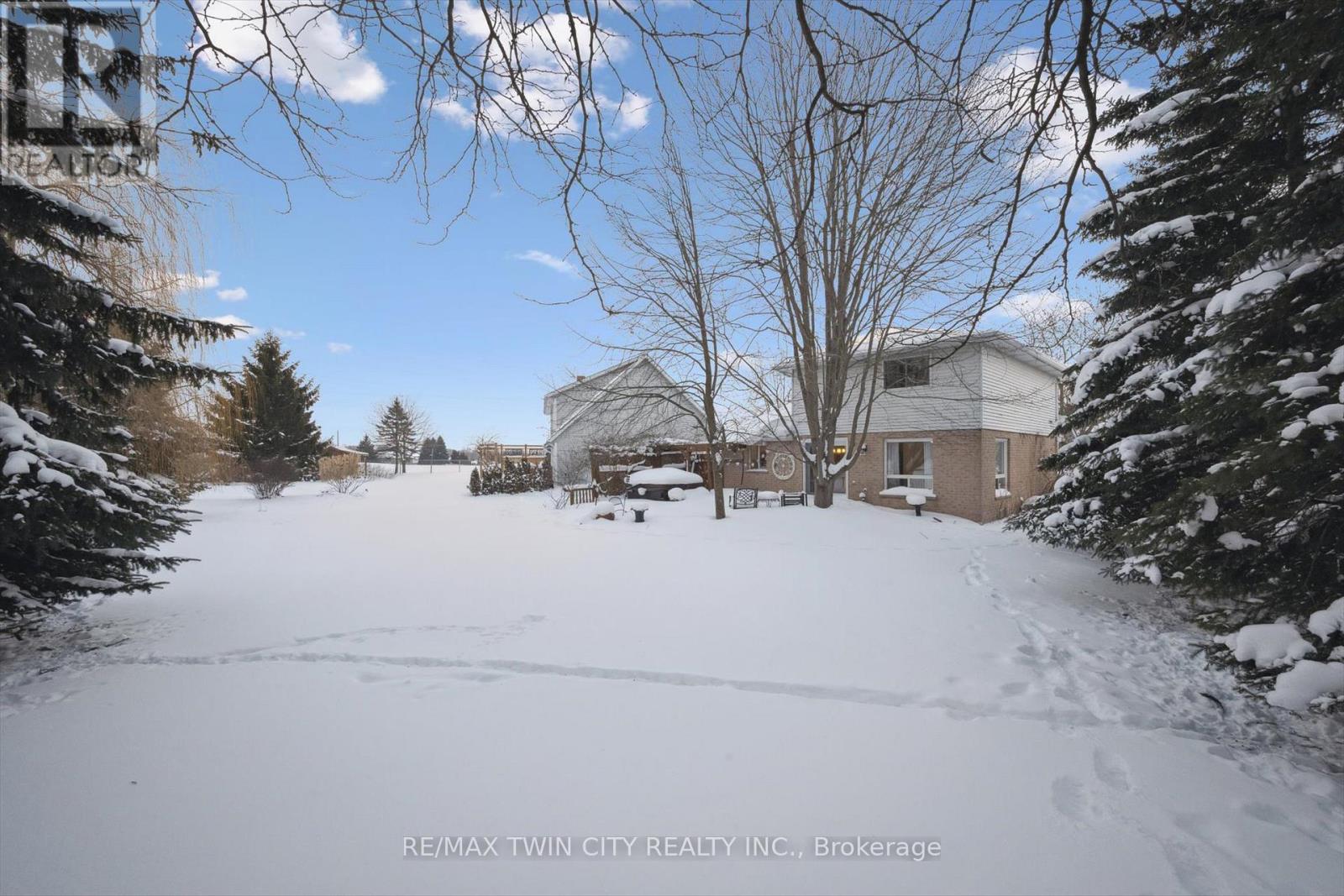 98 Old Maple Lane, Kitchener, Ontario  N2N 3B3 - Photo 37 - X12740204