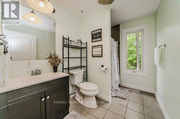 5 Bridge Road, Magnetawan, Ontario  P0A 1P0 - Photo 34 - X12740302