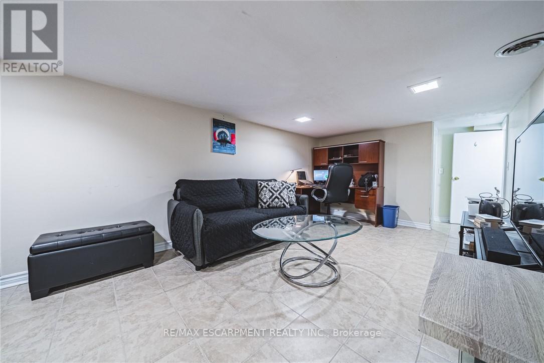 143 Fairfield Avenue, Hamilton, Ontario  L8H 5H3 - Photo 18 - X12740314