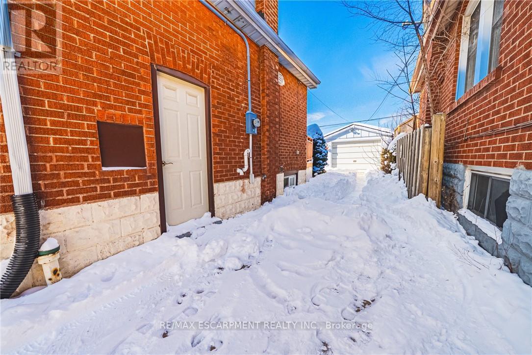 143 Fairfield Avenue, Hamilton, Ontario  L8H 5H3 - Photo 22 - X12740314