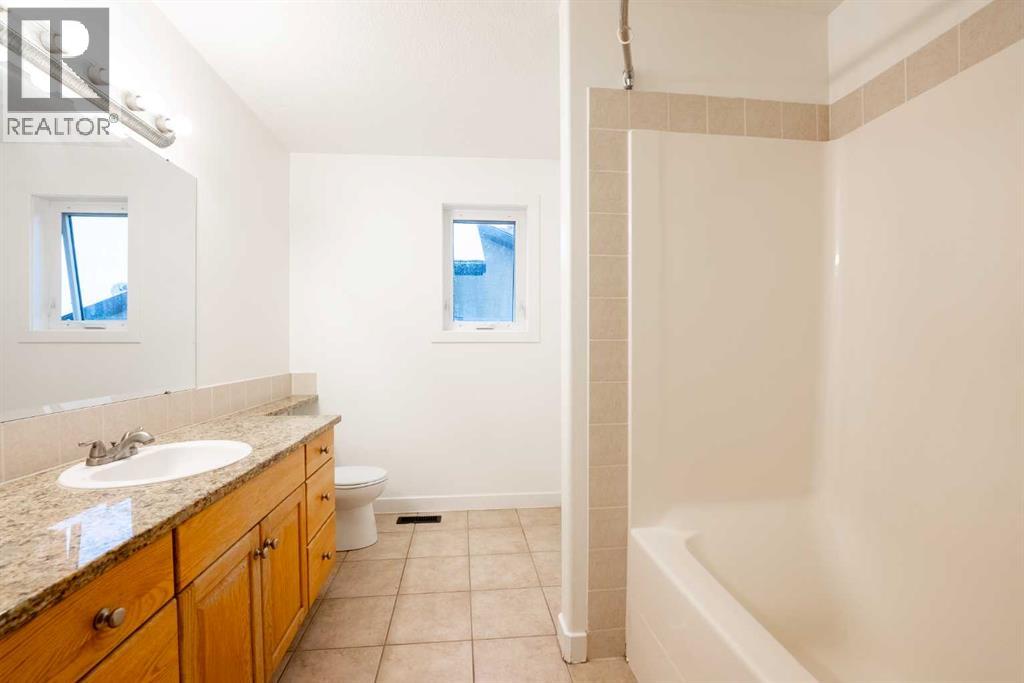 119 Grand River Boulevard W, Lethbridge, Alberta  T1K 2Y1 - Photo 11 - A2272395