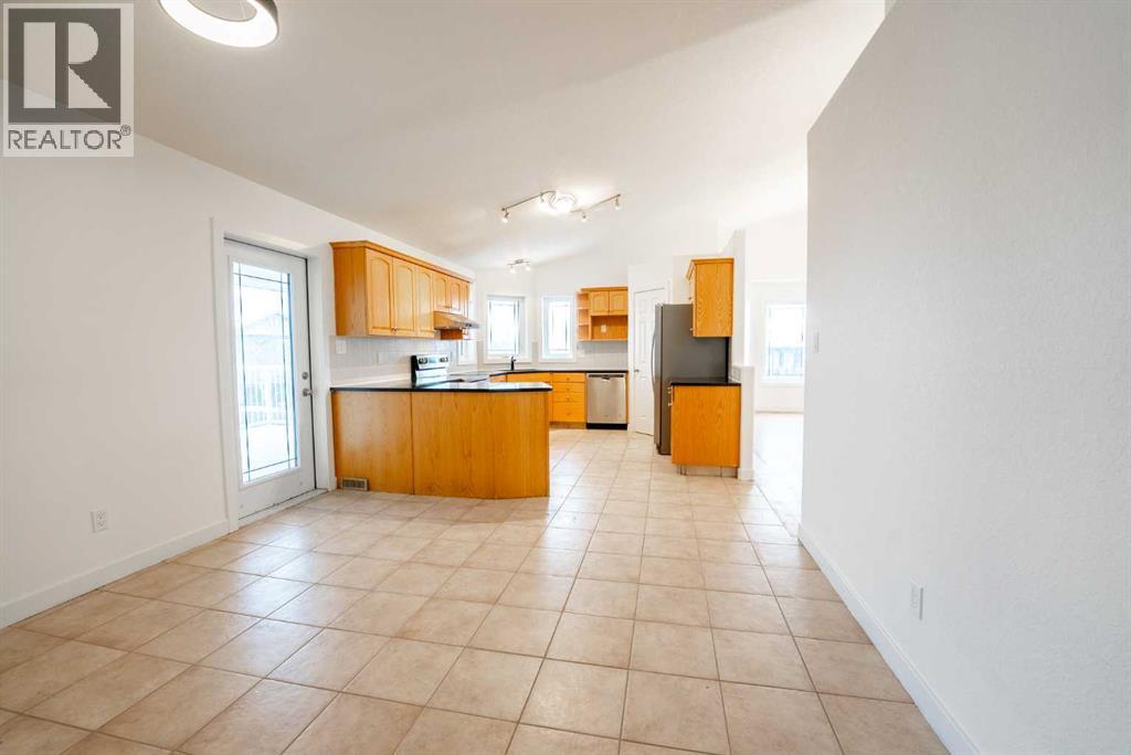 119 Grand River Boulevard W, Lethbridge, Alberta  T1K 2Y1 - Photo 15 - A2272395