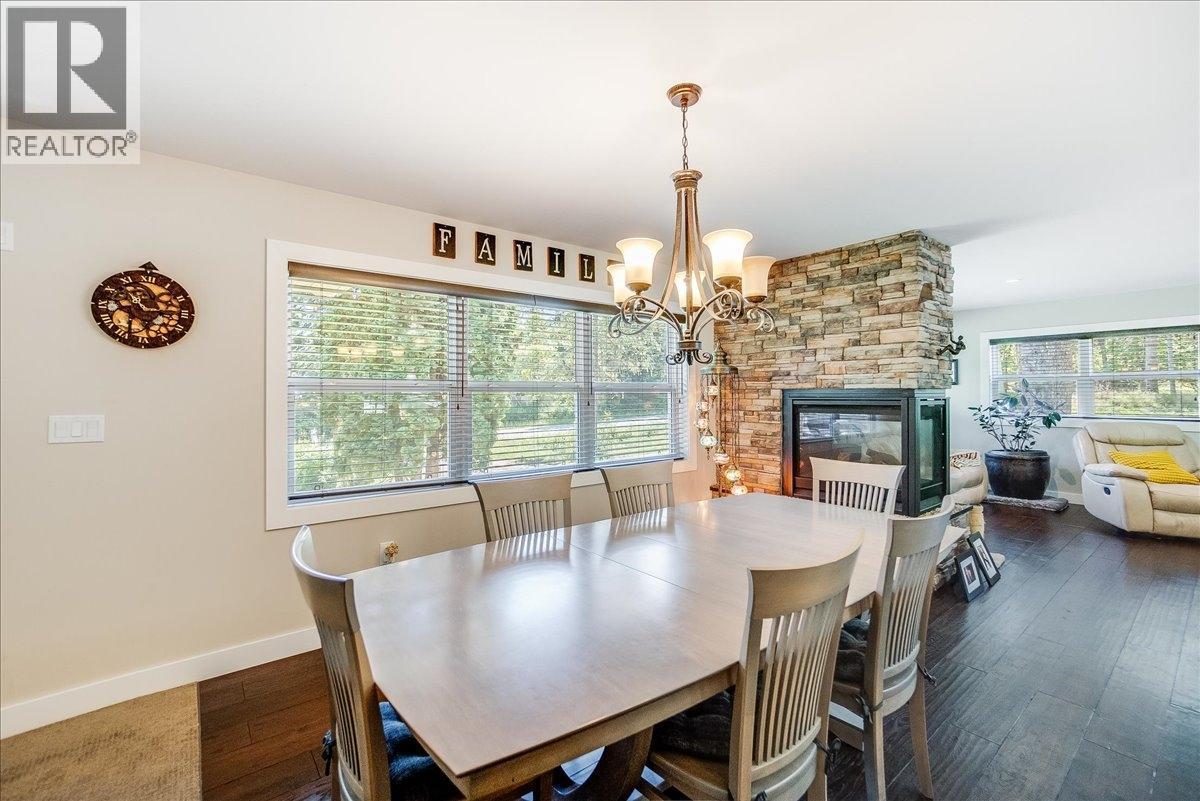 6010 Harrop-Procter Road, Nelson, British Columbia  V1L 6P7 - Photo 10 - 10365212