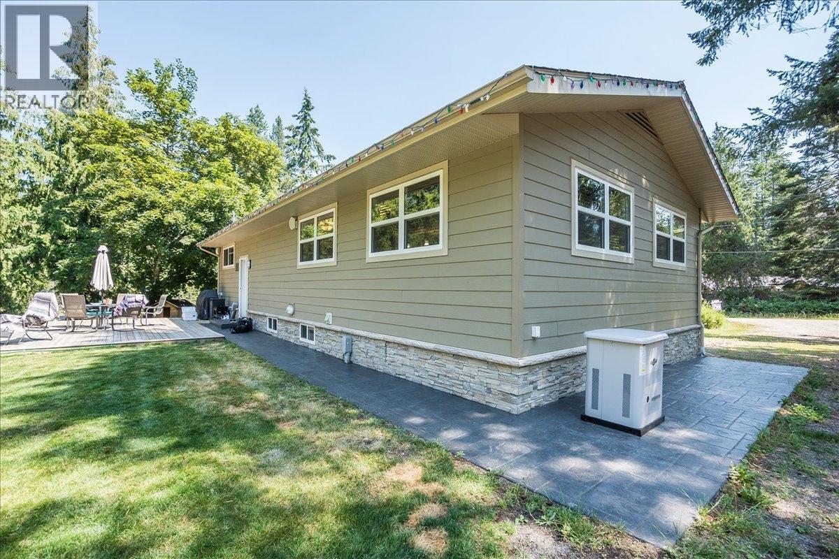 6010 Harrop-Procter Road, Nelson, British Columbia  V1L 6P7 - Photo 55 - 10365212