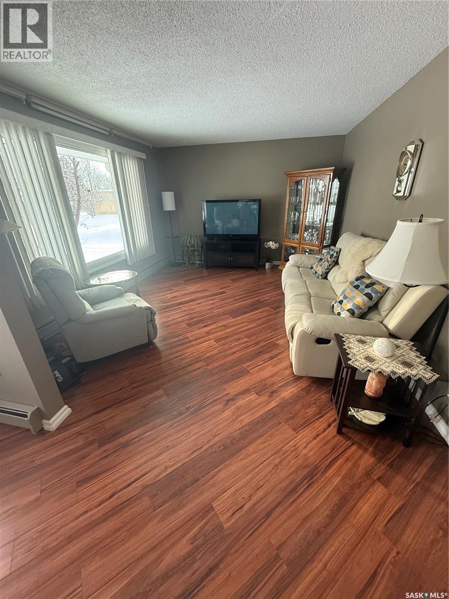 221 Assiniboine Terrace, Kamsack, Saskatchewan  S0A 1S0 - Photo 8 - SK027567