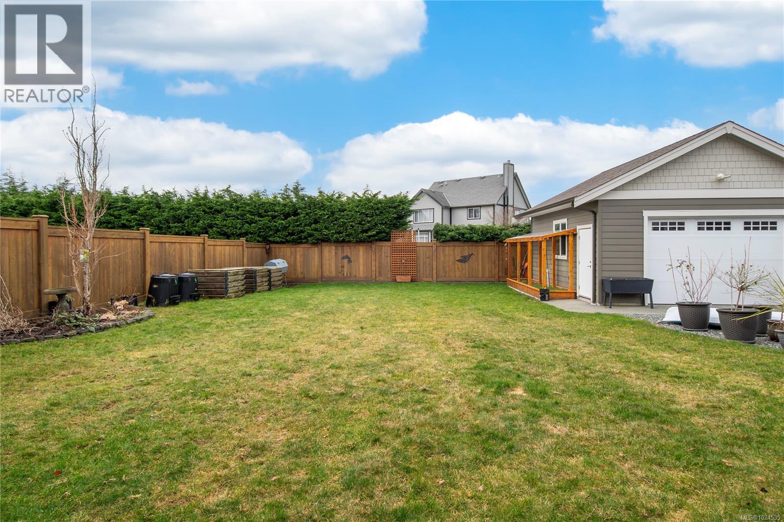 116 Walworth Rd, Campbell River, British Columbia  V9W 0C8 - Photo 3 - 1024535