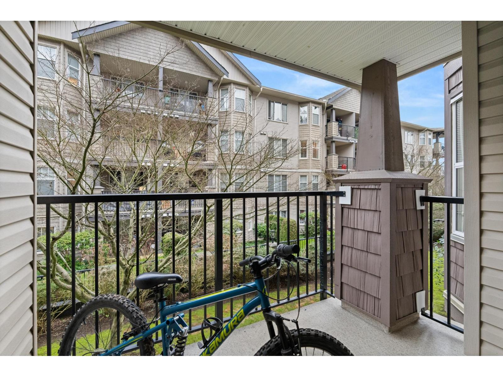 204 5454 198 Street, Langley, British Columbia  V3A 1G2 - Photo 9 - R3084298