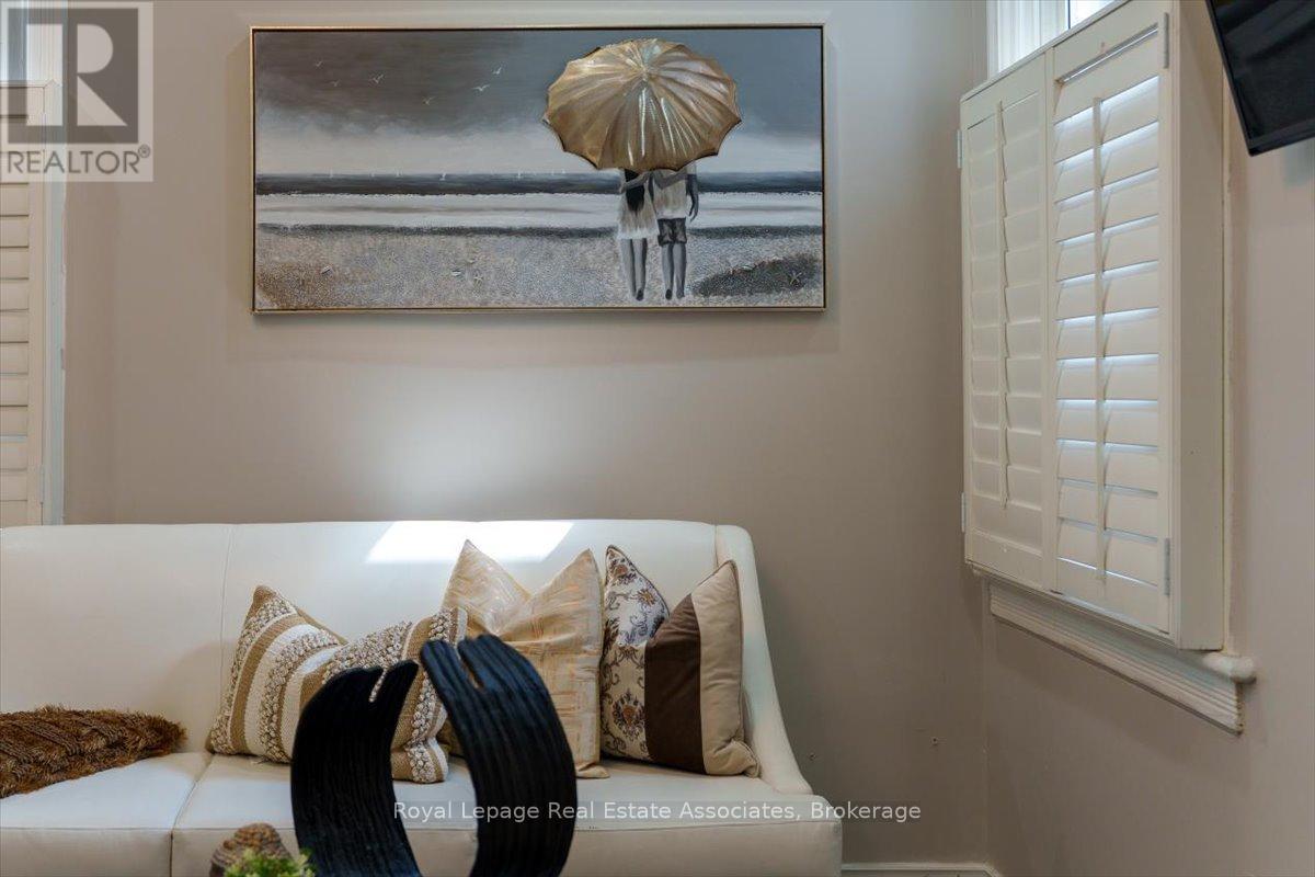 123 Market Street, Hamilton, Ontario  L8R 1N7 - Photo 7 - X12478555