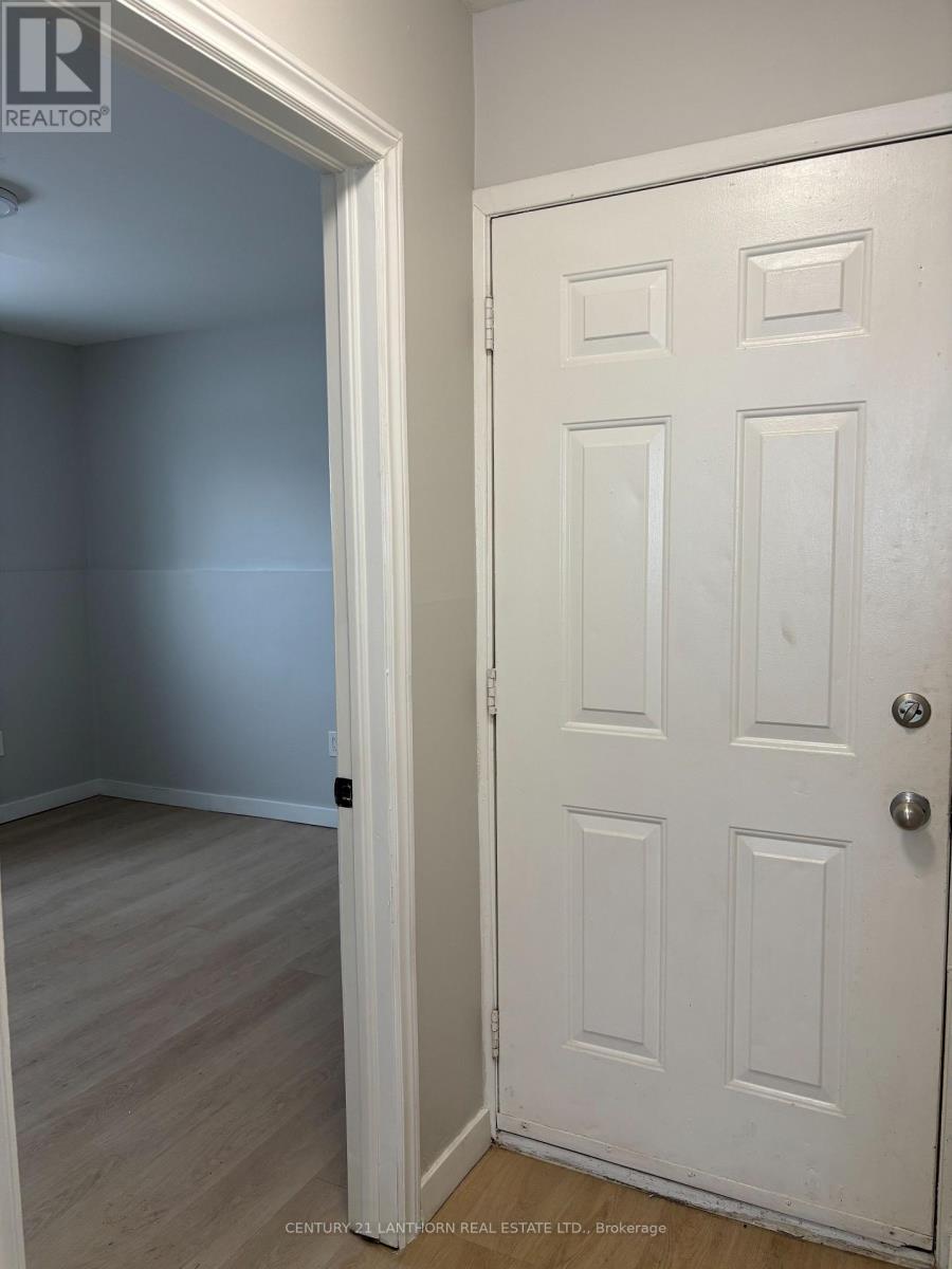 9 Pacific Street, Quinte West (Trenton Ward), Ontario  K8V 2B6 - Photo 12 - X12739740