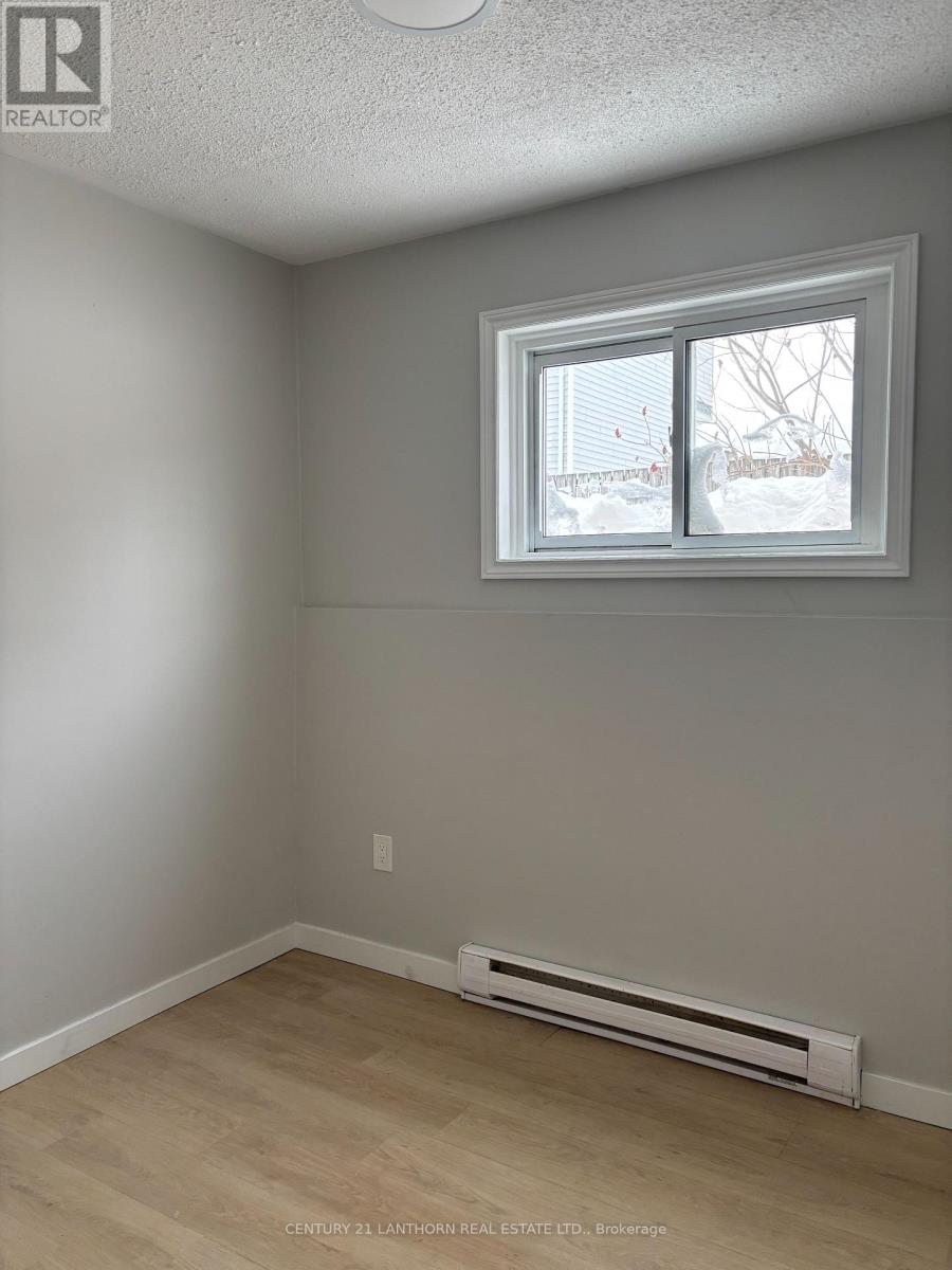 9 Pacific Street, Quinte West (Trenton Ward), Ontario  K8V 2B6 - Photo 9 - X12739740